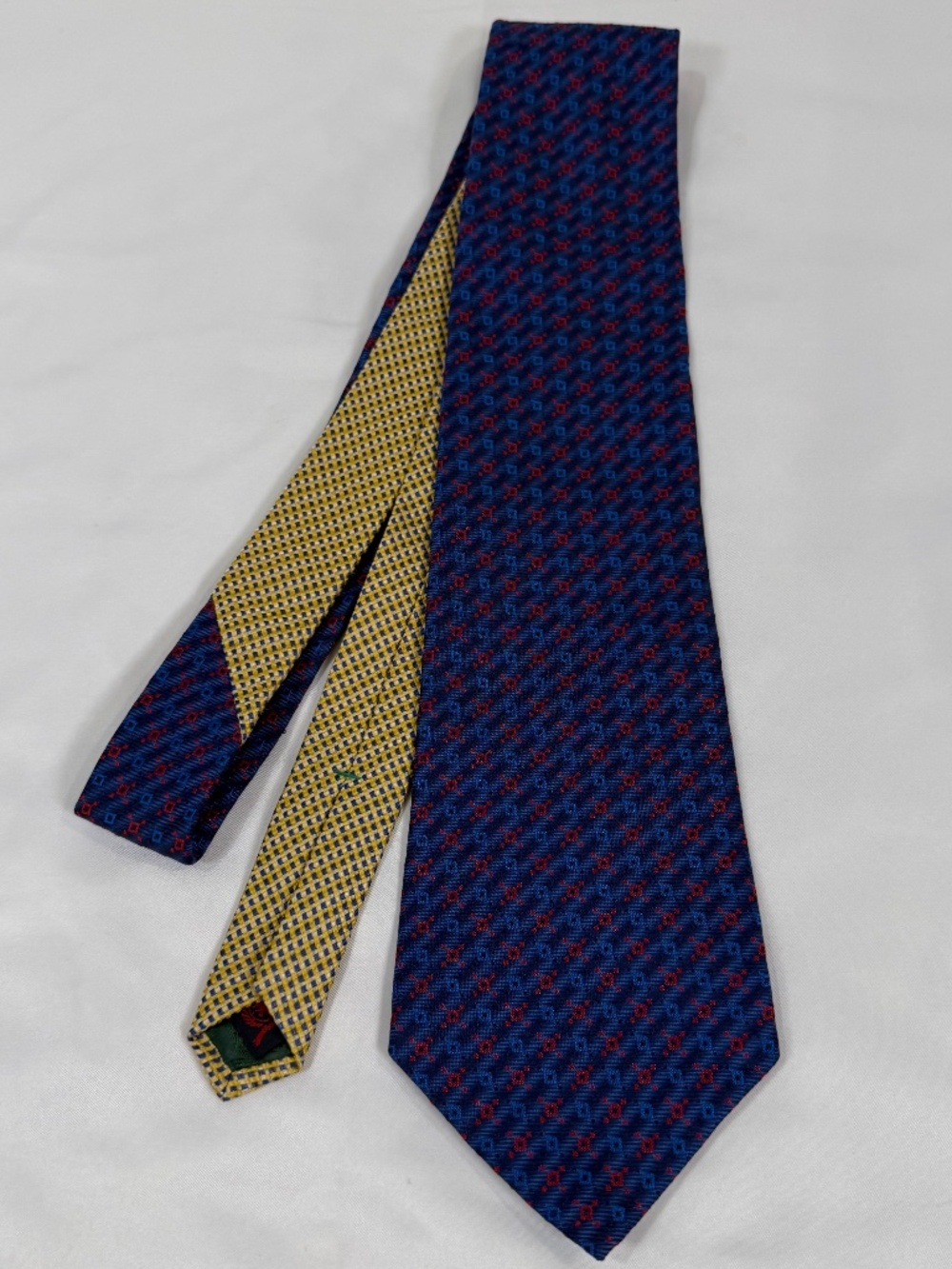 Vintage Tommy Hilfiger 100% Silk Blue Red Geometric Tie
